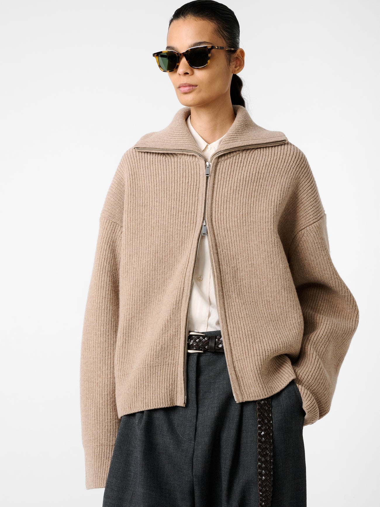 Sandos Knit in Oatmeal by Studio Nicholson