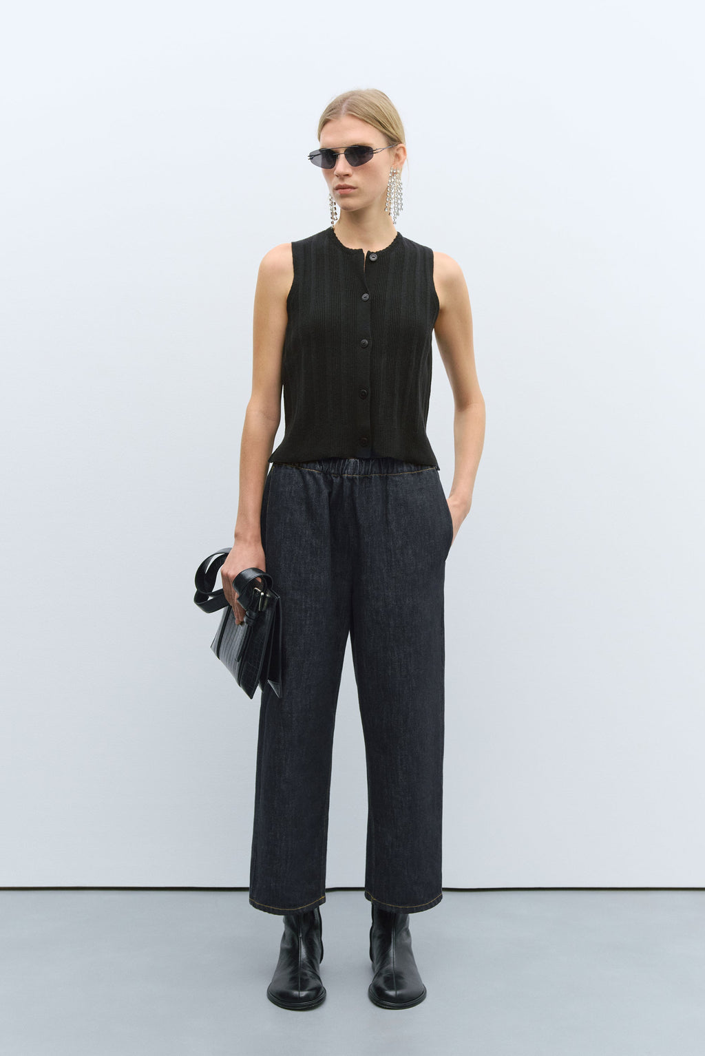 Merino Wool Ribbed Waistcoat Black by CORDERA