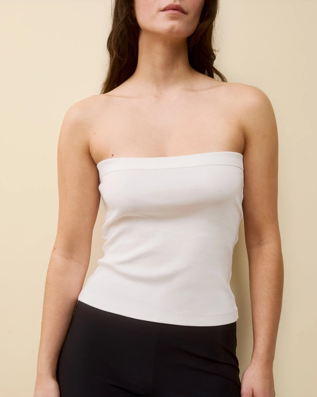 Model wearing Bes Bandeau top by FLORE FLORE front view