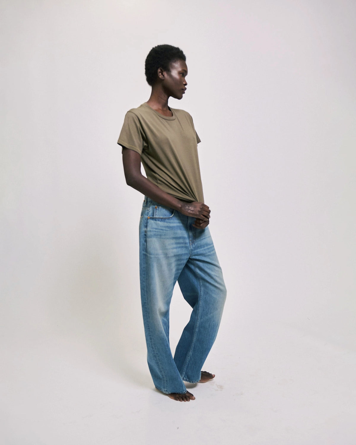 Model wearing The Crop Loose jean in deep blue by Jamie Haller.